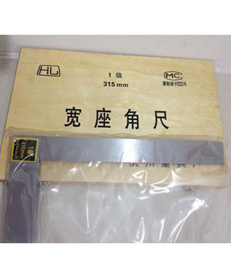 法人代表：彭韬